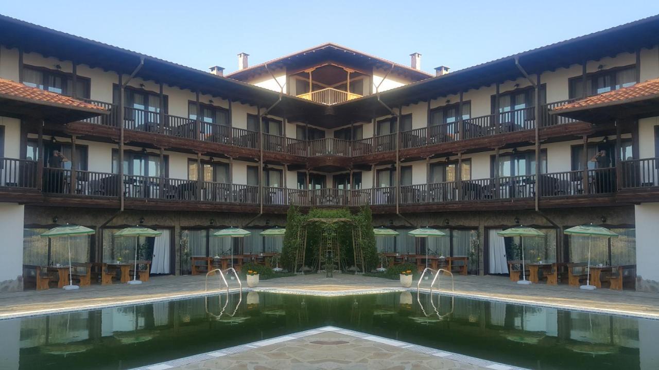 Hunting Residence Asteya Gramatikovo Ngoại thất bức ảnh