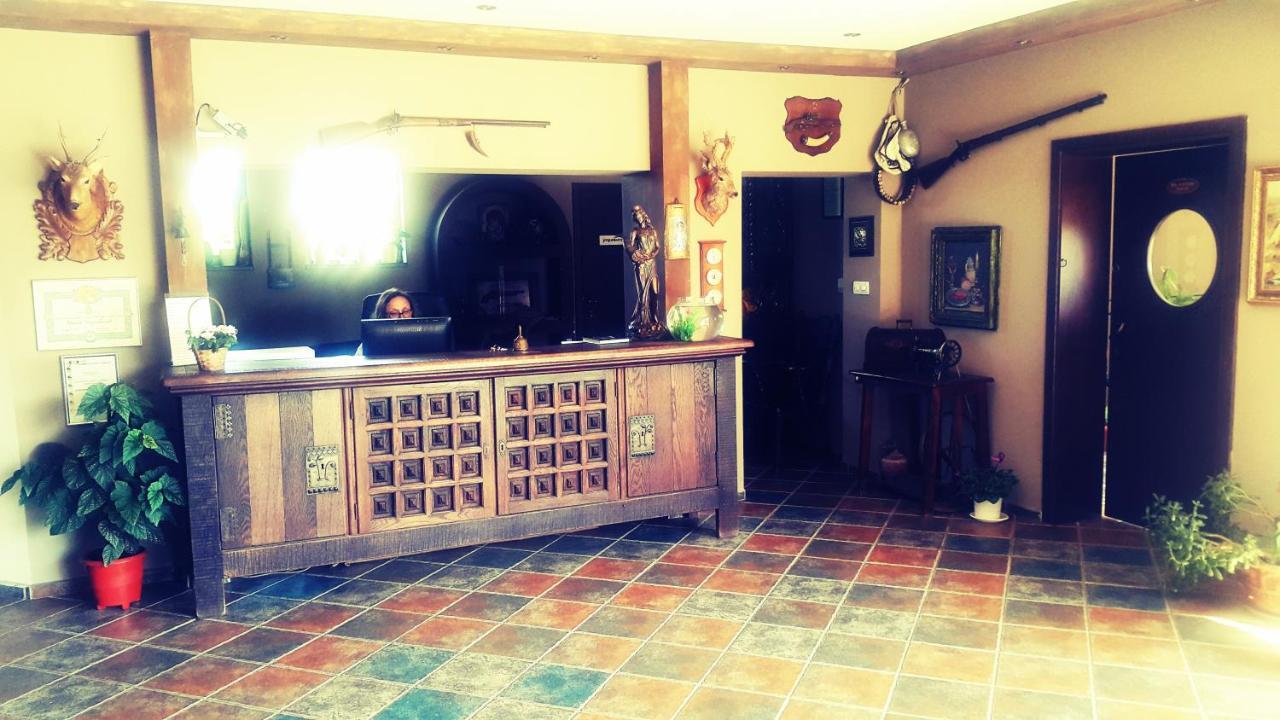 Hunting Residence Asteya Gramatikovo Ngoại thất bức ảnh